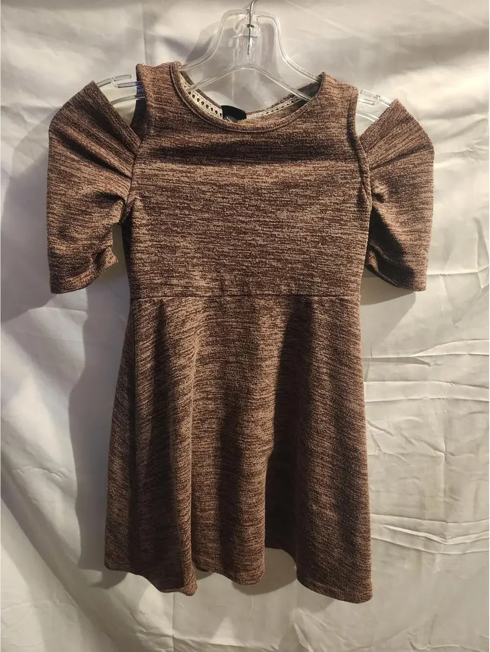 Art Class Cold Shoulder Brown Dress. Girls Size Small 6/6X. Great condition
